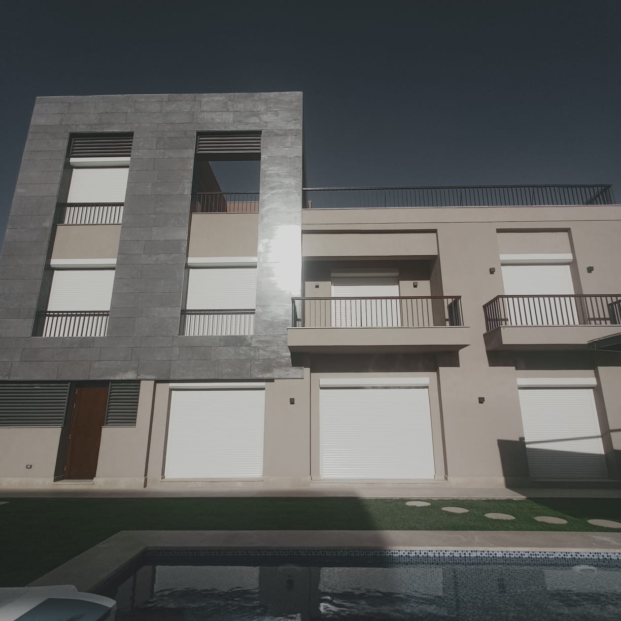 تصميم 82